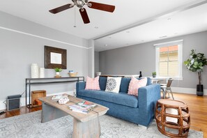 Flat-screen TV, offices - Only 1 Block to King! | The Sweetgrass (Charleston)