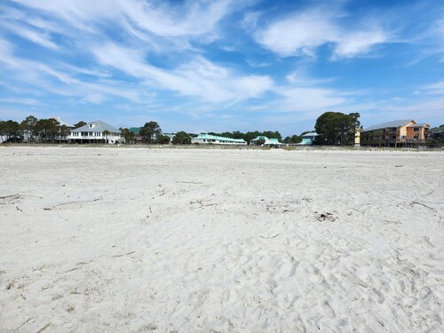 Winter at the beach, family's welcome.
