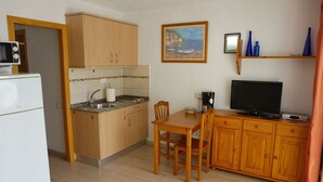 Unclassified image, 5 of 22, button - Apartamentos Ecuador (San Bartolomé de Tirajana)