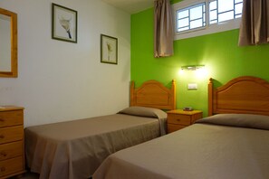 Standard Apartment, 1 Bedroom, Non Smoking, Terrace | 1 bedroom, in-room safe, desk, blackout curtains - Apartamentos Ecuador (San Bartolomé de Tirajana)