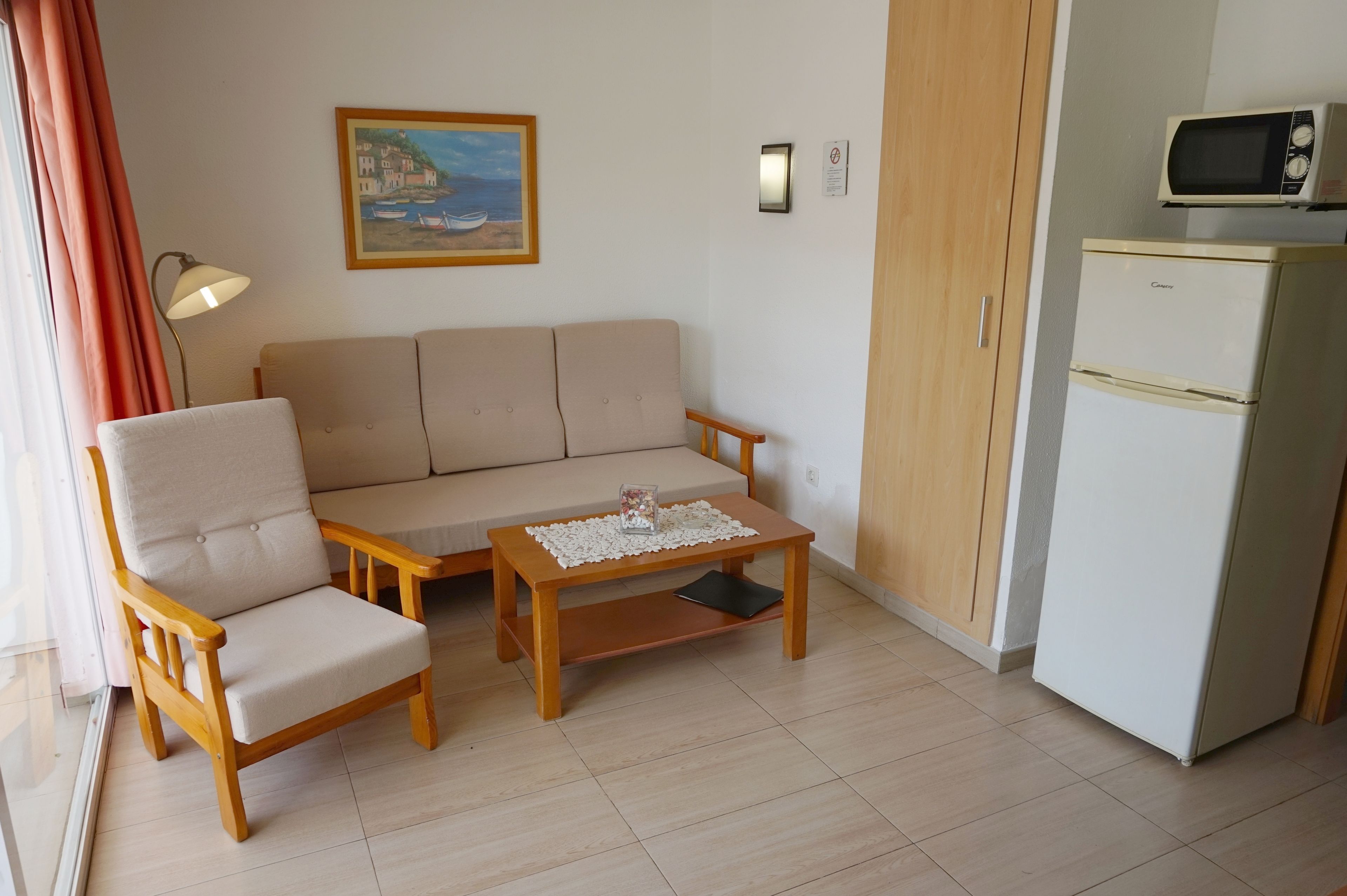 Appartamento Standard, 1 camera da letto, non fumatori, terrazzo | Soggiorno | TV a schermo piatto