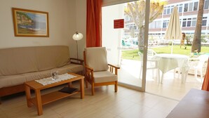 Unclassified image, 2 of 22, button - Apartamentos Ecuador (San Bartolomé de Tirajana)