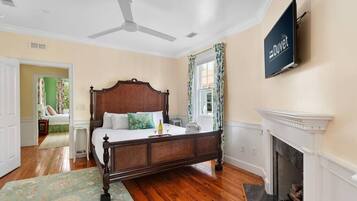 2 bedrooms, iron/ironing board, internet