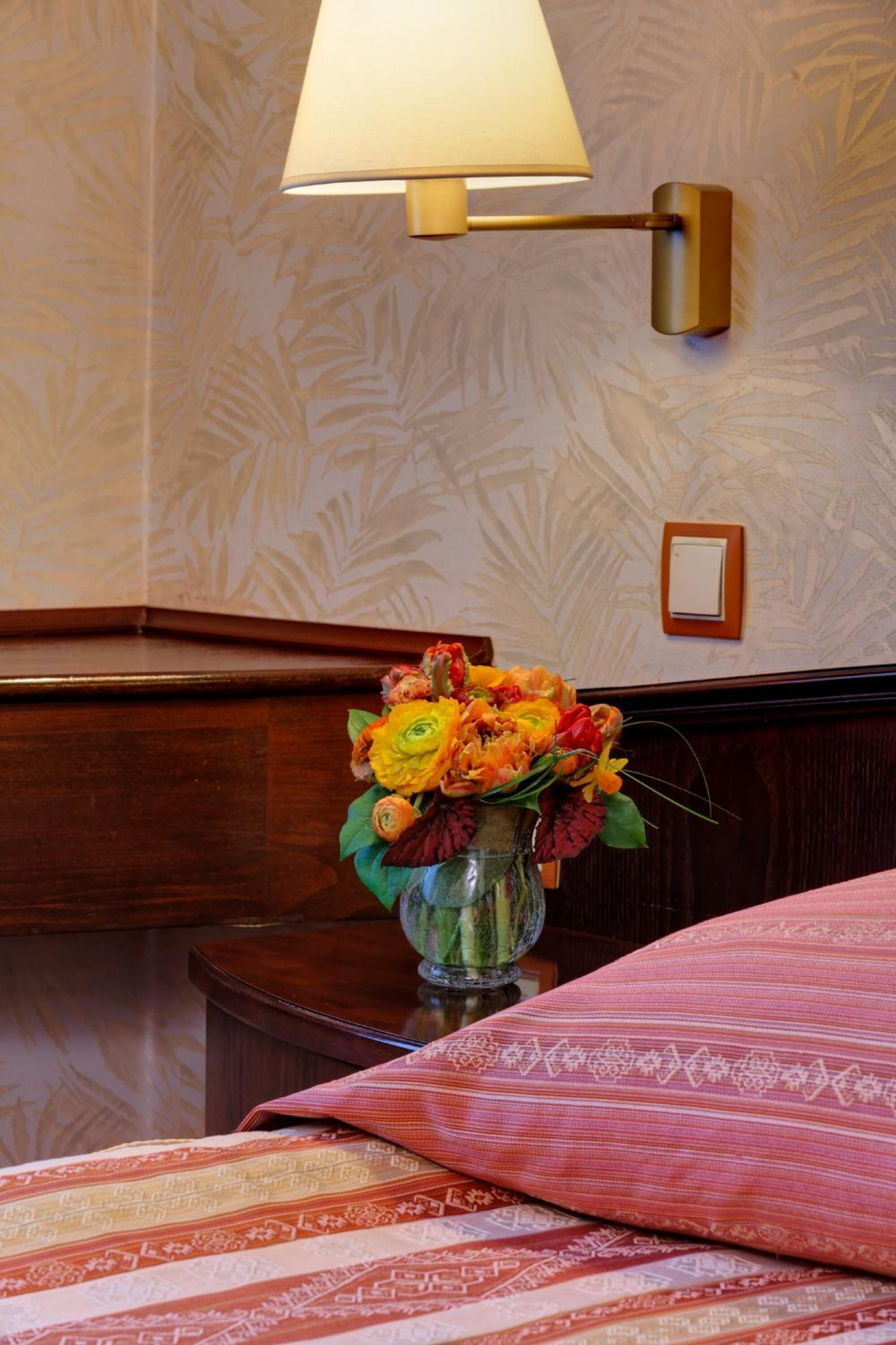 minibar, in-room safe, desk, soundproofing