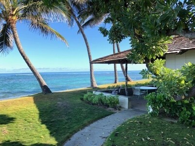 Directly Beachfront | Country Cottage