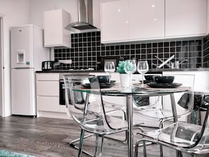 Apartment, Private Bathroom | Lounge
