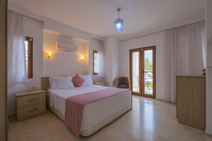 Villa, 5 Bedrooms (Olympia B1)