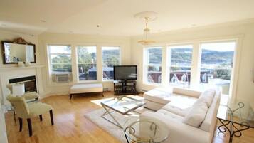 Platt-tv och eldstad