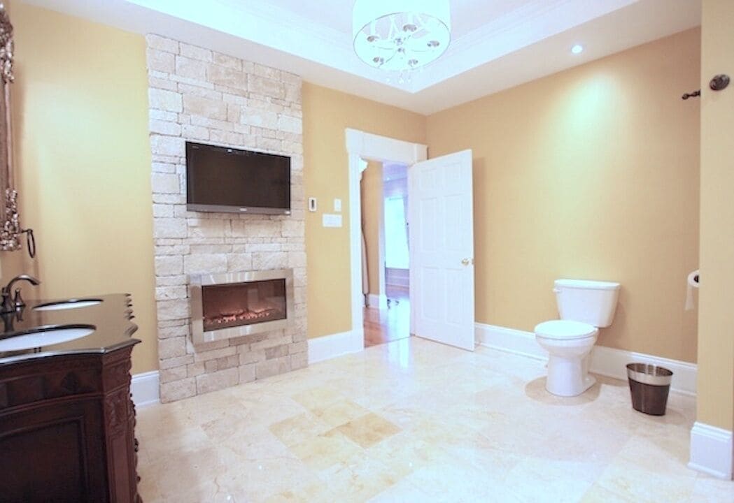 Luxury Condo, 2 Bedrooms, Partial Ocean View | Bathroom | Free toiletries, hair dryer, towels, soap