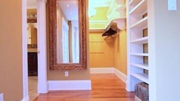 Luxury Condo, 2 Bedrooms, Partial Ocean View | View from room