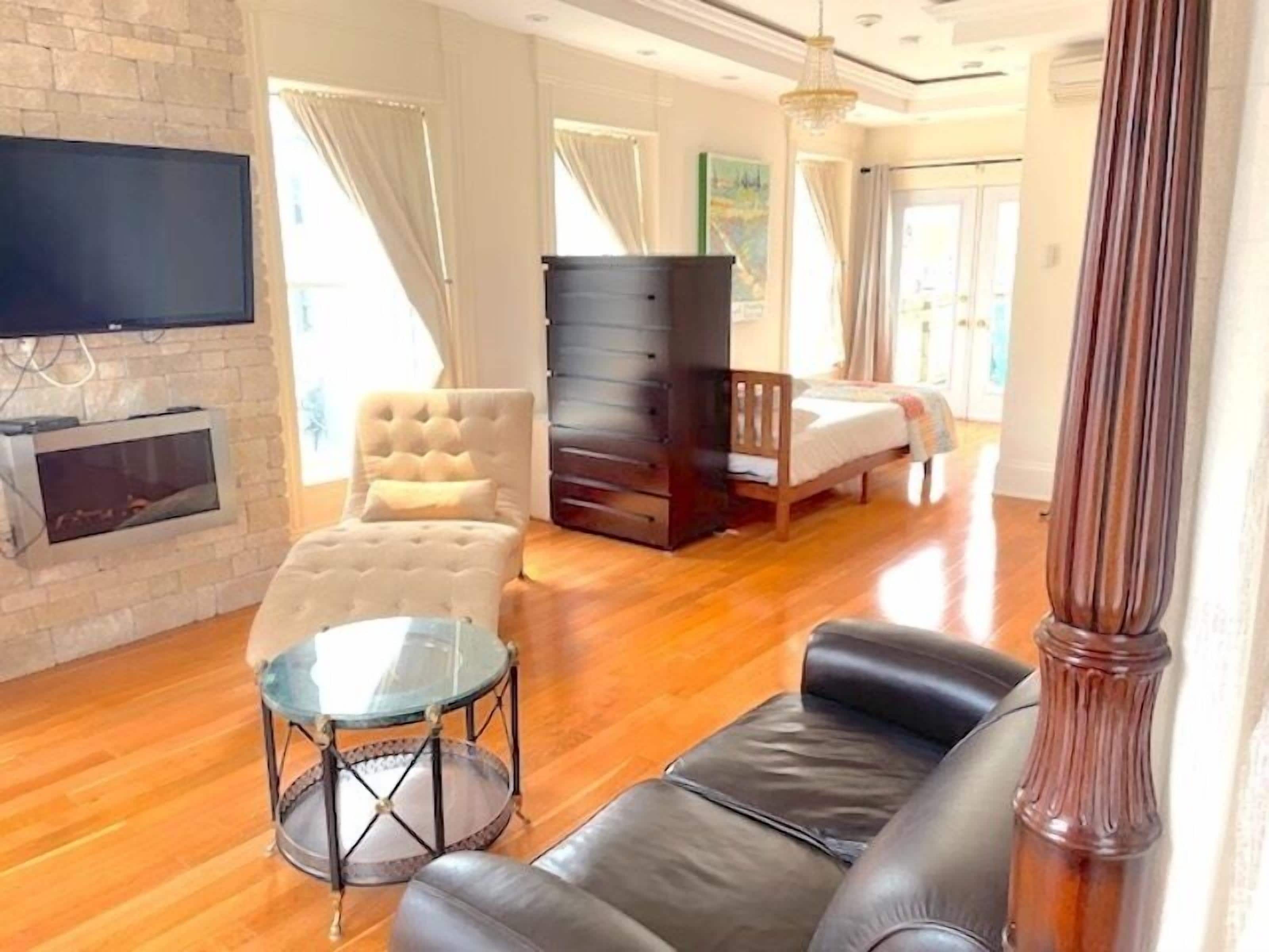 Luxury-Apartment, 2 Schlafzimmer, eingeschränkter Meerblick