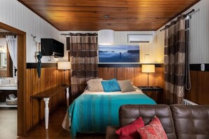 Premium bedding, minibar, individually decorated, individually furnished - Pousada Jardim Secreto (Gramado)