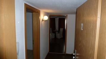 Classic-Suite, 3 Schlafzimmer | Hochwertige Bettwaren, Schreibtisch, schallisolierte Zimmer