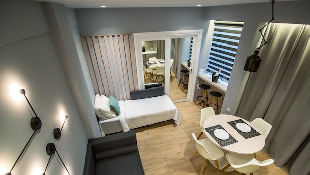 Deluxe Apartment | Living area - Preveza Suite Stay (Preveza)