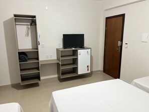 Apartamento Triplo  | 高級寢具、迷你吧、書桌、遮光布/窗簾