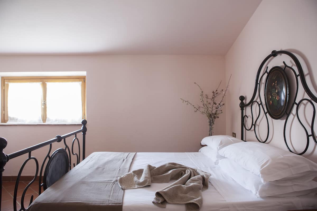 Apartment, 1 Bedroom | 1 bedroom, minibar, iron/ironing board, free cribs/infant beds