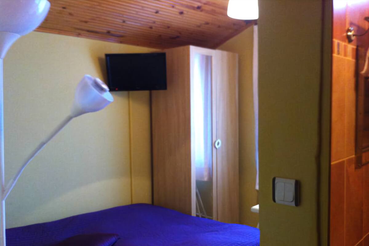 Escritorio y wifi gratis