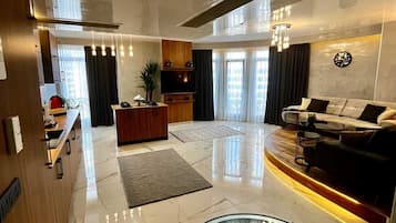 Luxury Apartment | Iron/ironing board, free WiFi, bed sheets, wheelchair access