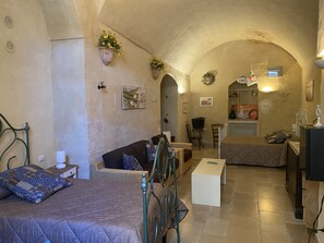 Basic-Vierbettzimmer (Gorgo) | Italienische Bettbezüge von Frette, hochwertige Bettwaren