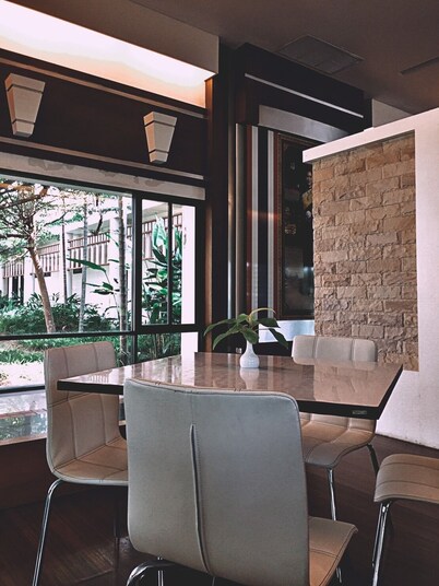 โรงแรมยูเพลส มหาวิทยาลัยอุบลราชธานี