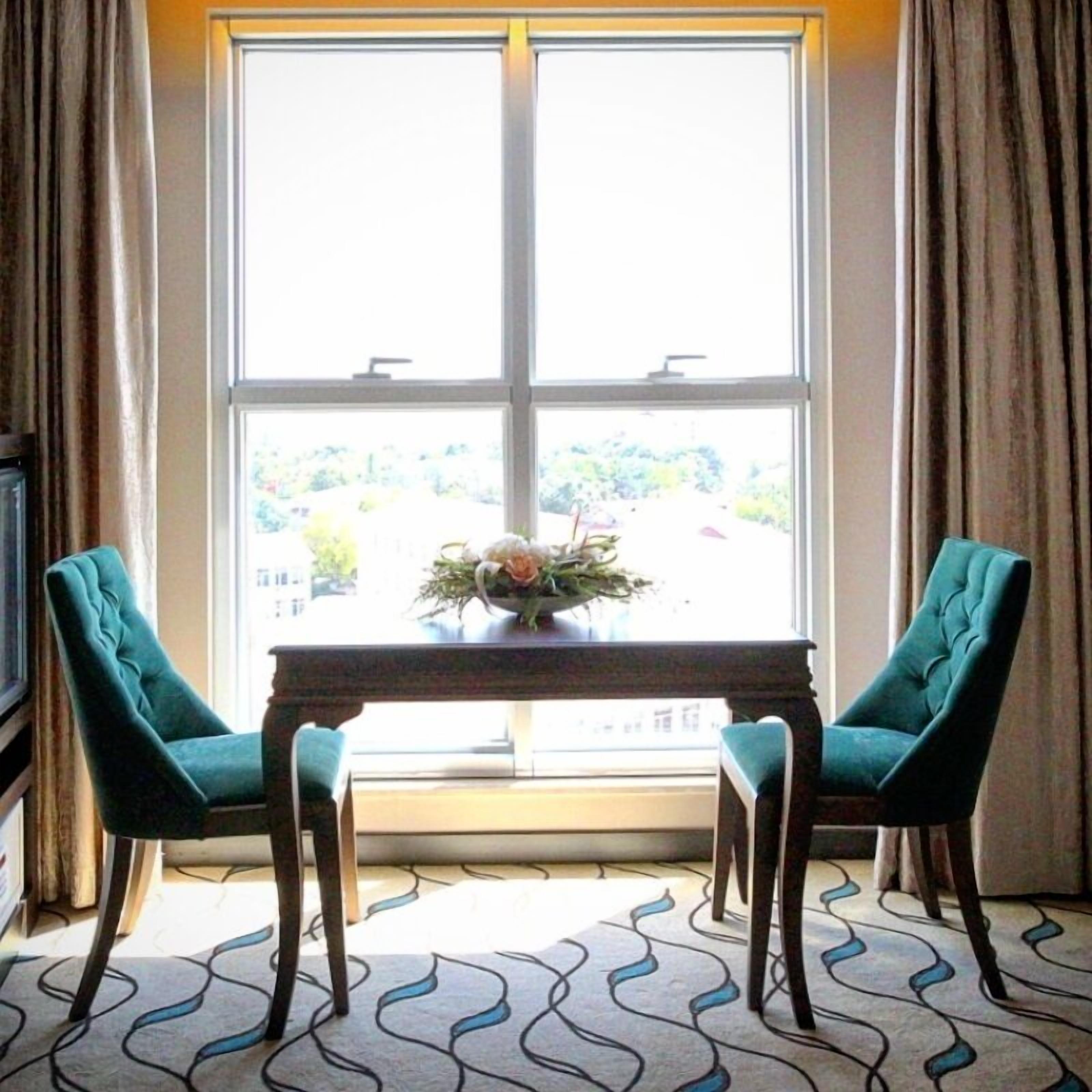 Suite | Living area | LCD TV