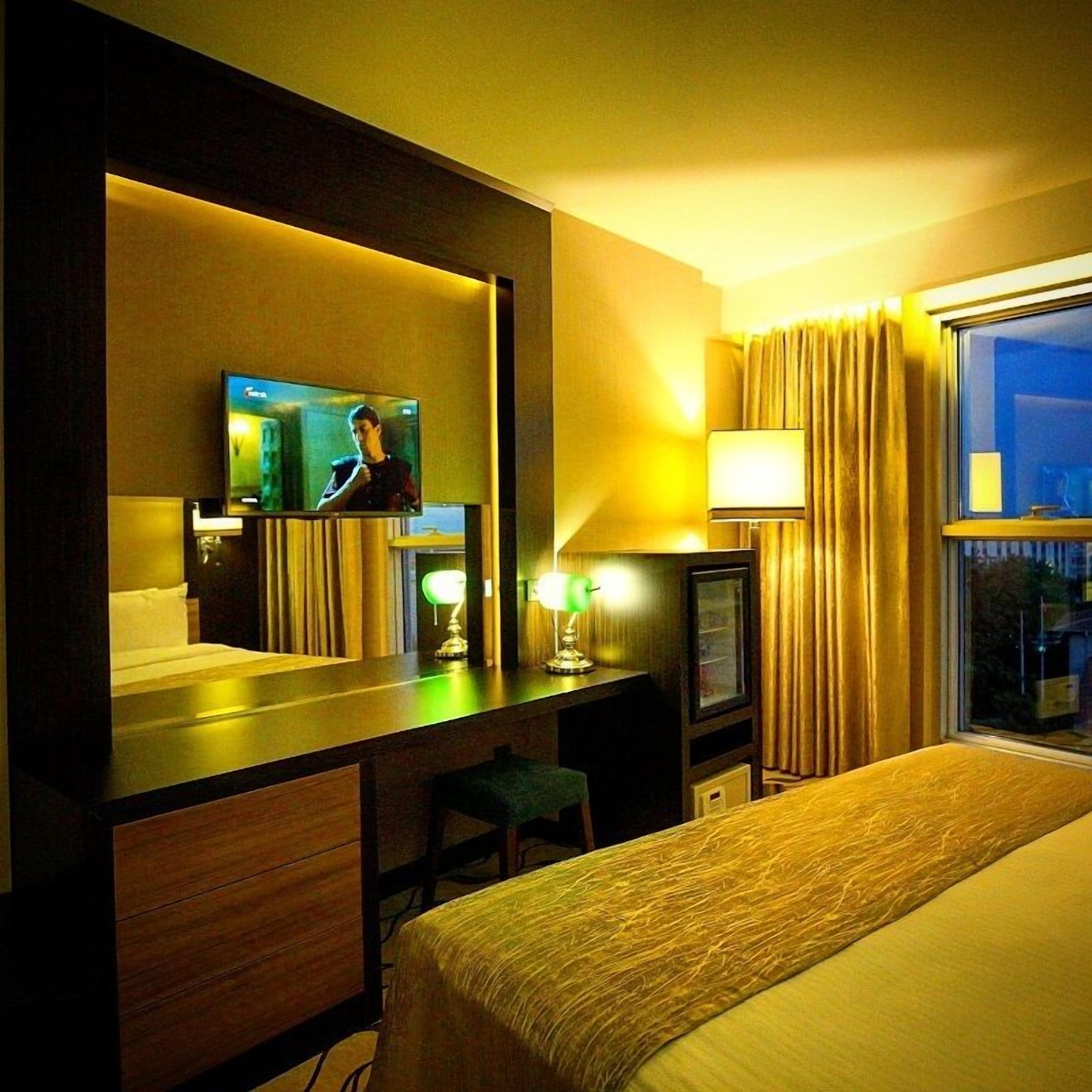 Double or Twin Room, 1 Double or 2 Twin Beds, City View | Minibar, in-room safe, desk, free WiFi