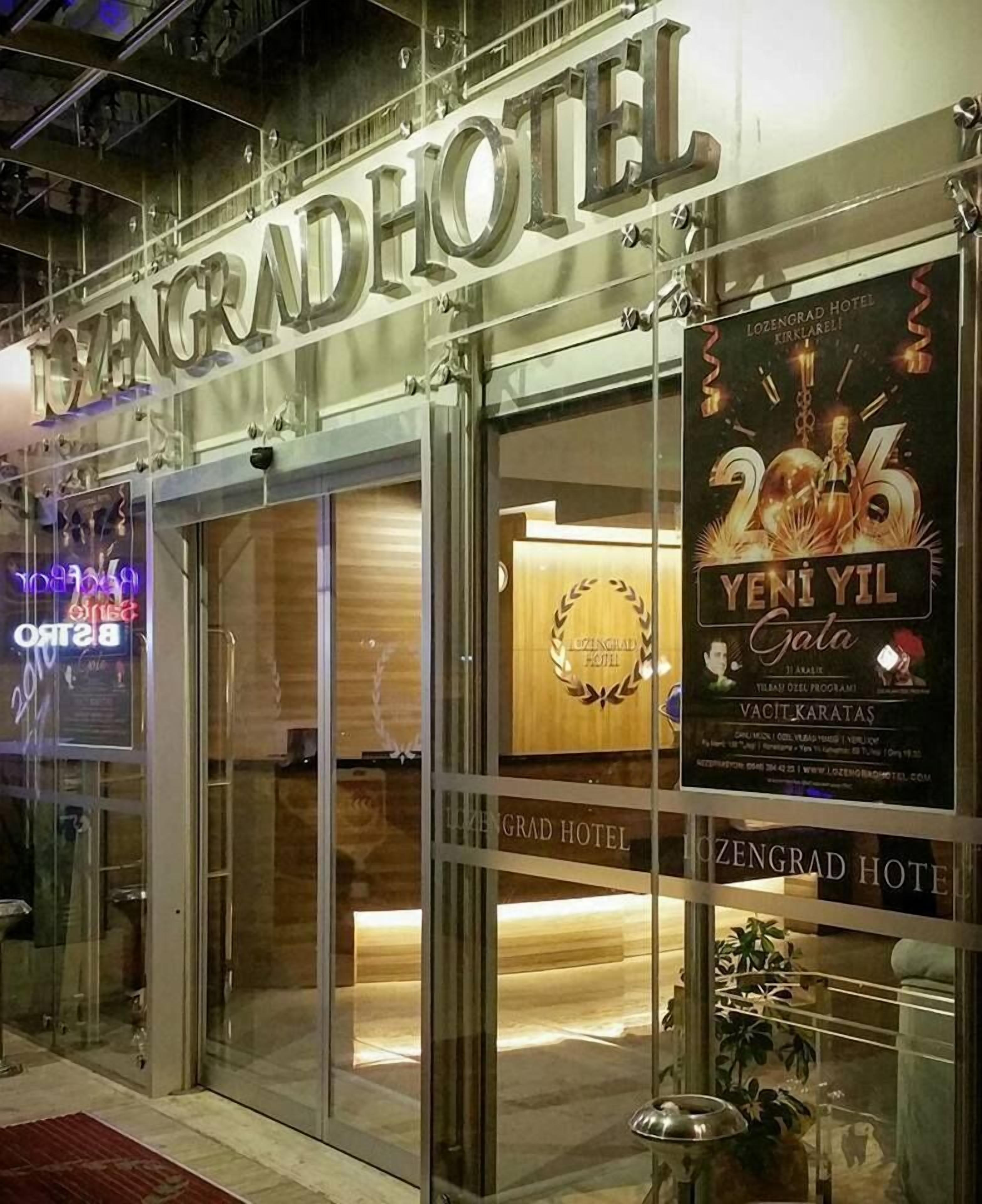 Fasade – kveld/natt