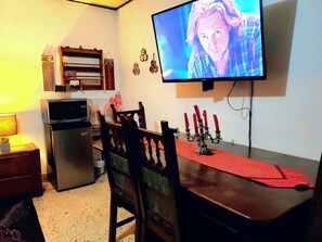 Premium bedding, down comforters, pillowtop beds, free WiFi - Alojamiento El Salvador: Villa Madero - Hotel Boutique (San Salvador)