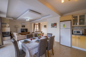 Villa, 4 Bedrooms (Opal 5) | Living area