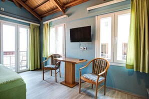 豪華公寓, 1 間臥室 (B1) | 客廳 | 等離子電視