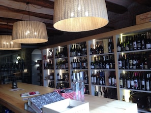Bar (on property) - Hotel Restaurant Sol i Vi (Subirats)