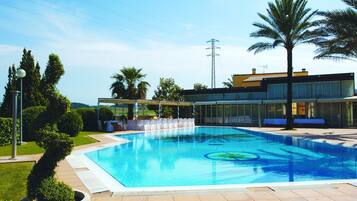 Piscina a l'aire lliure