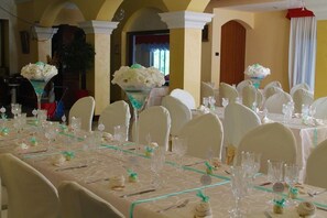 Breakfast, lunch, dinner served; Italian cuisine, sea views  - Leonardo's B&B (Agerola)