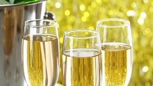 A silver bucket filled with champagne glasses. - The Royal Hotel (Girvan)