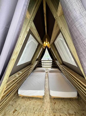 익스클루시브 텐트, 침실 2개 | 저자극성 침구, 암막 커튼, WiFi, 침대 시트