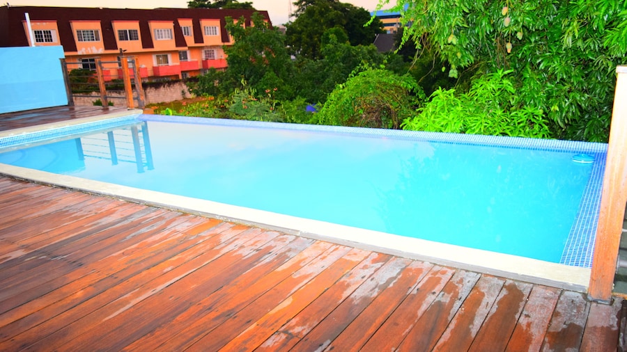 New Kingston Luxury Apt The Bromptons