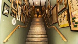 Staircase - Pars Tailor's Hostel (Barcelona)