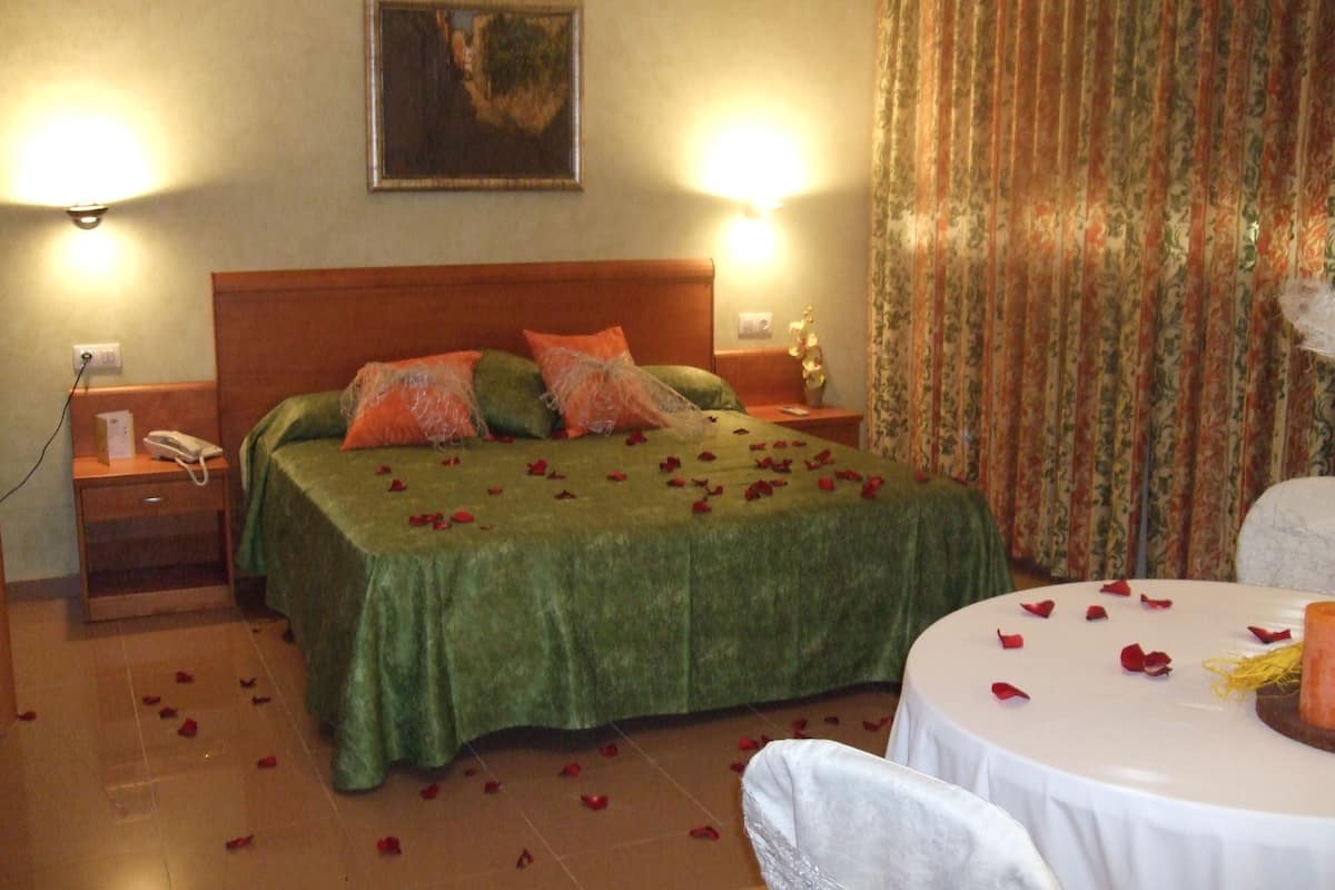 semi suite | hypo-allergenic bedding, desk, laptop workspace, blackout curtains