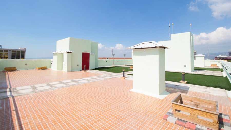 The Bailey's New Kingston Suites