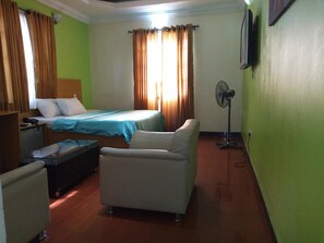 Deluxe Room | 1 bedroom, desk, laptop workspace, free WiFi - Suncity Hotel (Lagos)