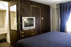 Desk, free WiFi, bed sheets - Hotel Durango (Durango)