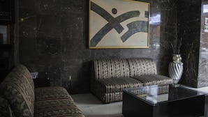 Lobby sitting area - Hotel Durango (Durango)