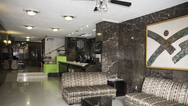Lobby sitting area - Hotel Durango (Durango)