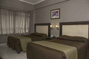 Double Room, 2 Double Beds | Desk, free WiFi, bed sheets - HOTEL DURANGO (Durango)