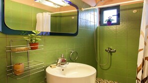 아파트 (Loft) | 욕실 | 샤워 시설, 헤어드라이어, 타월