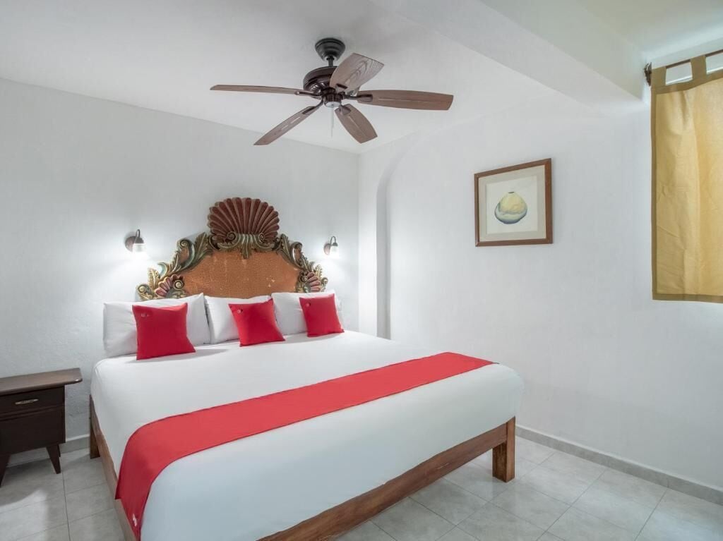 Tabla de planchar con plancha, wifi gratis y ropa de cama 