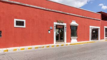 Konaklama yerinin ön cephesi