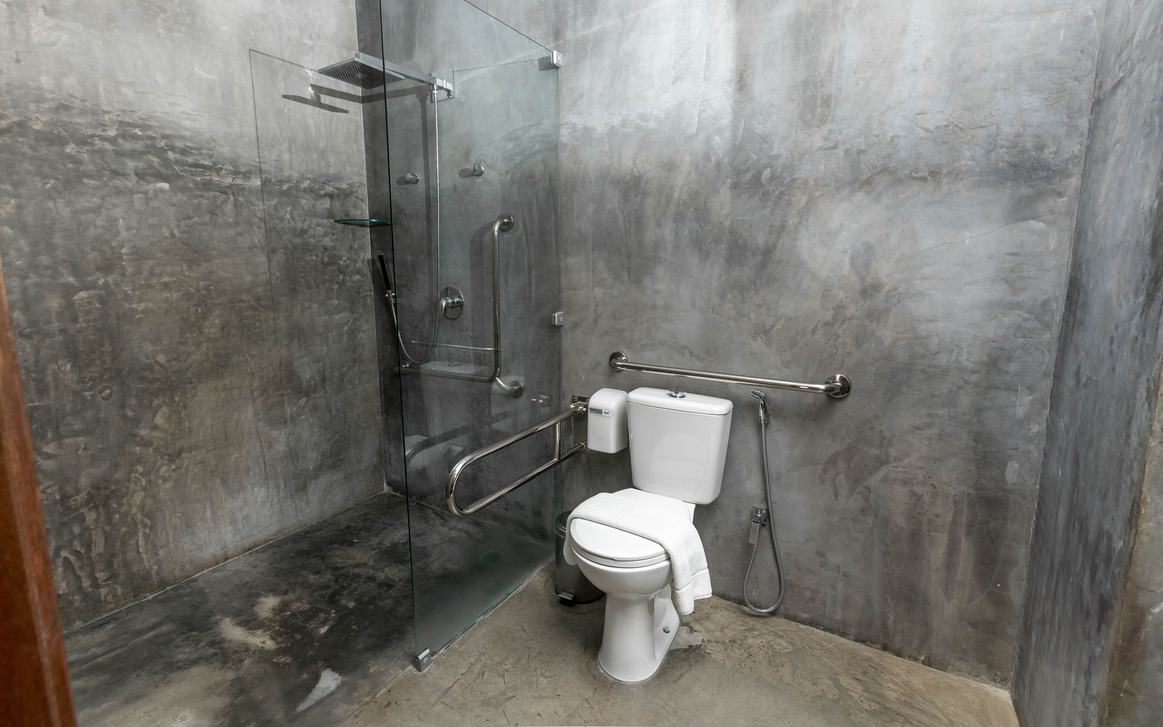 suite (manaca suite) | bathroom | shower, designer toiletries, hair dryer, bathrobes