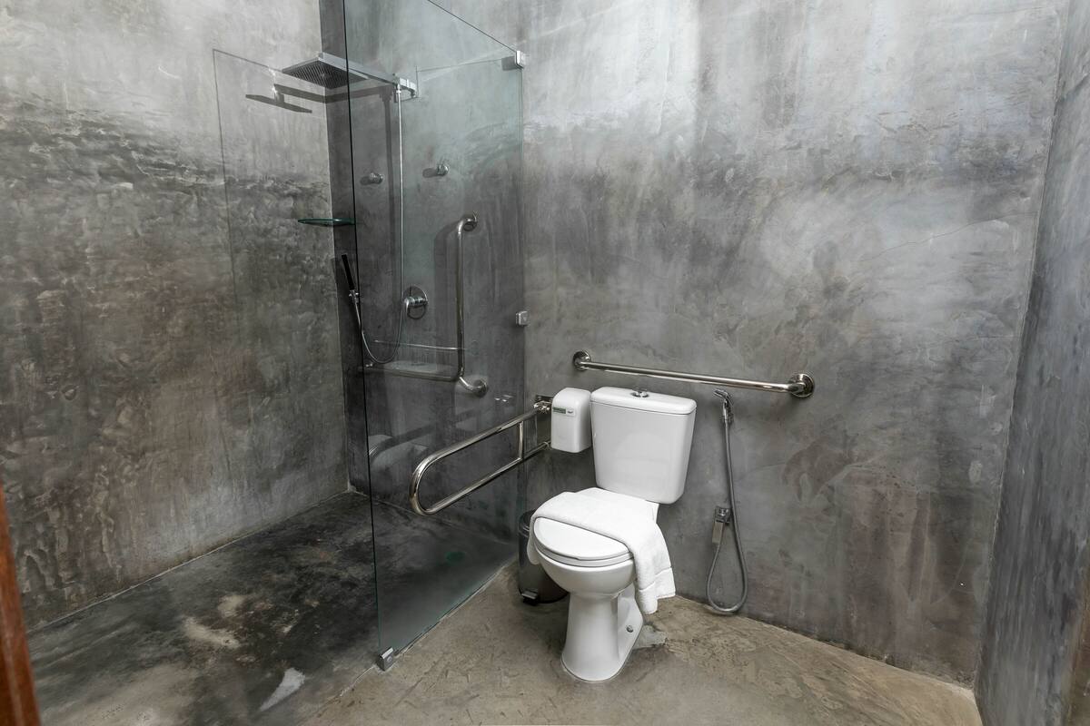 suite (manaca suite) | bathroom | shower, designer toiletries, hair dryer, bathrobes