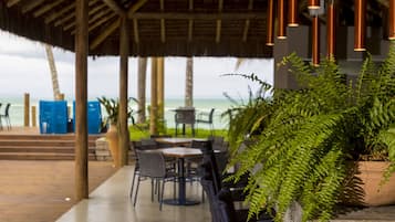 Bar (en la propiedad)